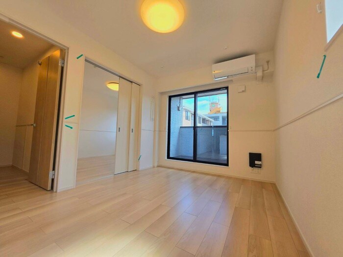 物件内観写真8　(居室)