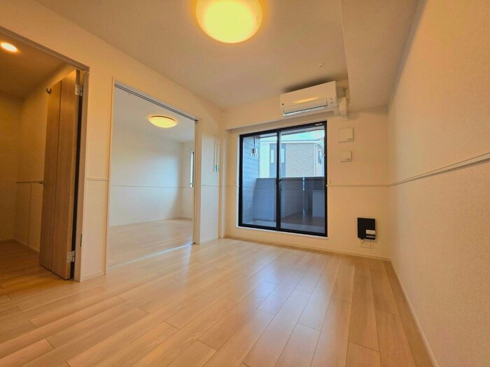 物件内観写真8　(居室)