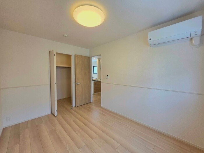 物件内観写真10　(居室)