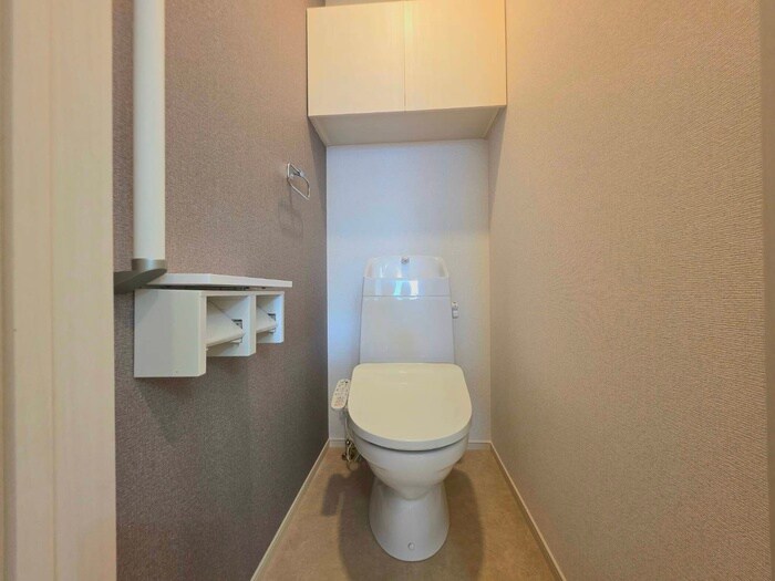 物件内観写真14　(トイレ)