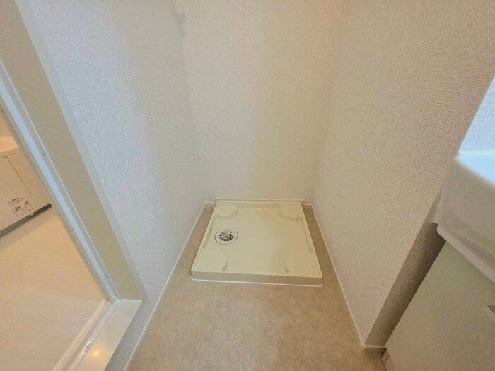 物件内観写真15　(洗濯機置場)