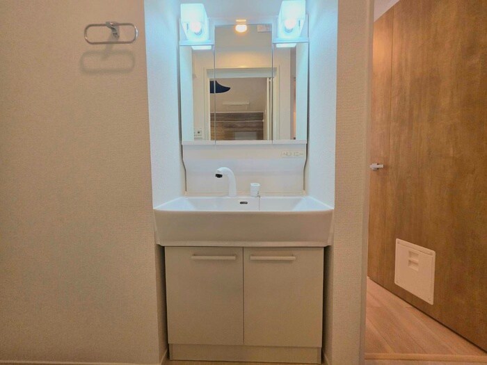 物件内観写真16　(洗面)