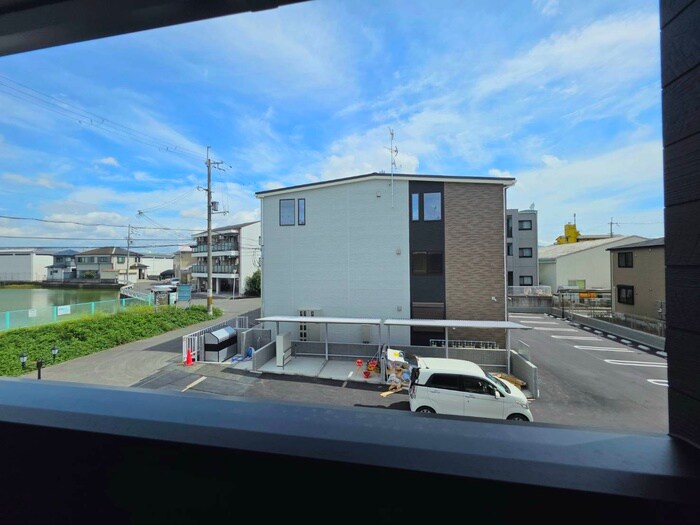 物件内観写真16　(室内からの展望)