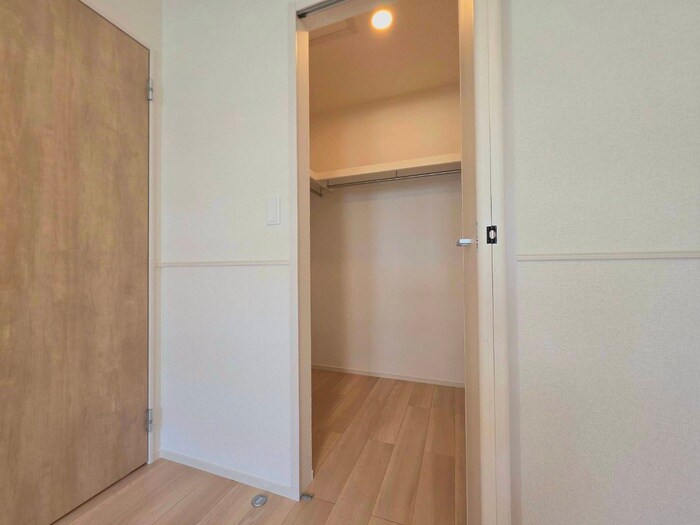 物件内観写真18　(収納)