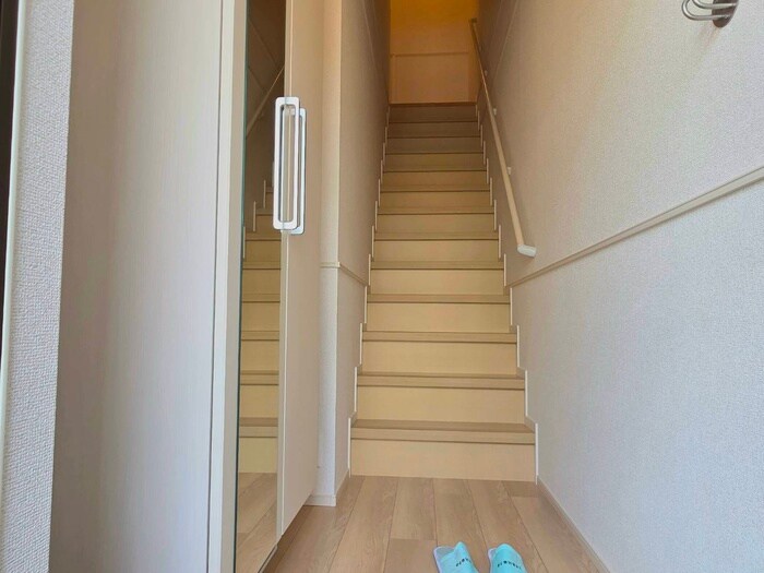 物件内観写真18　(廊下)