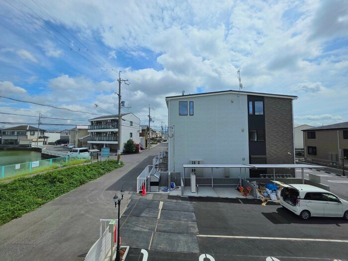 物件内観写真22　(室内からの展望)