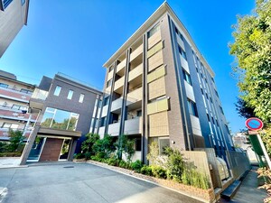 グリ－ンパ－ク西院外観写真