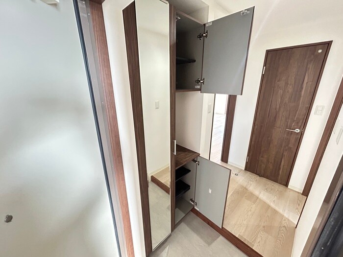 物件内観写真18　(靴箱)