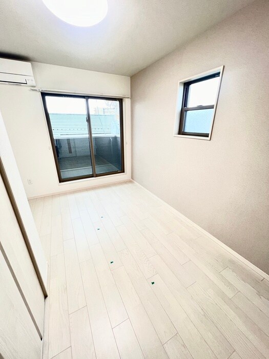 物件内観写真10　(居室)