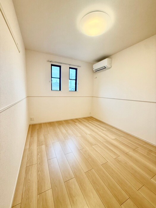 物件内観写真9　(居室)