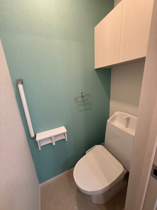 物件内観写真14　(トイレ)