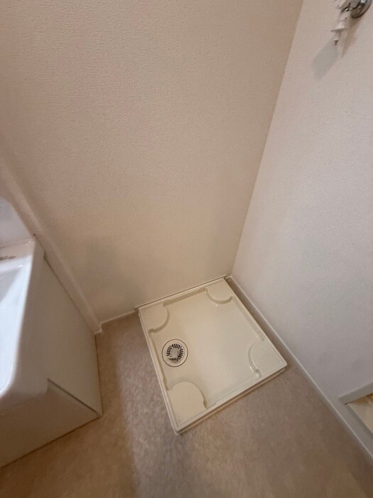 物件内観写真15　(洗濯機置場)