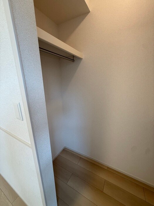 物件内観写真16　(収納)