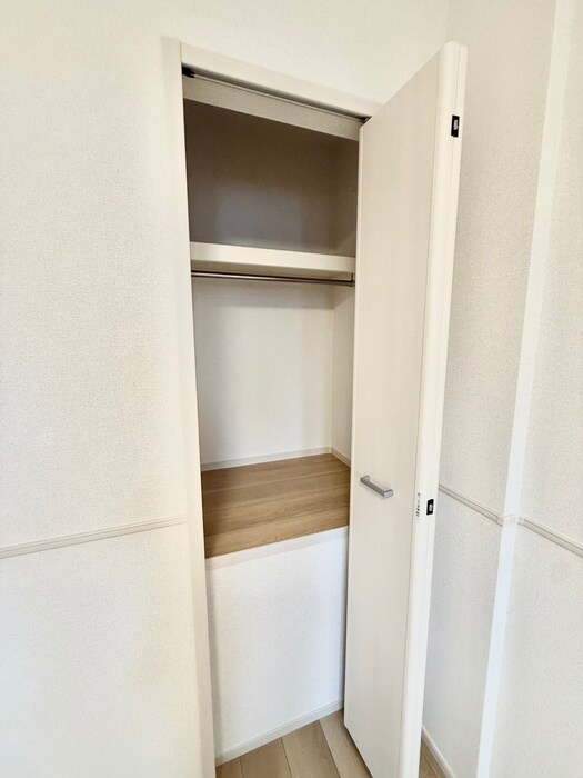 物件内観写真18　(収納)