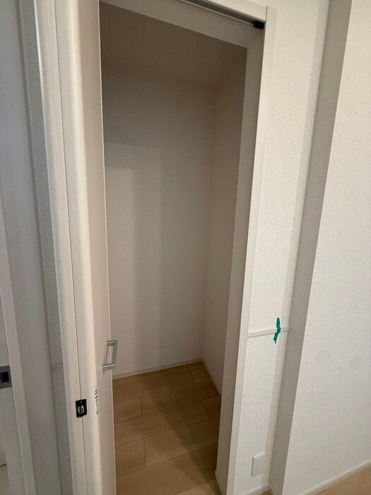 物件内観写真22　(収納)