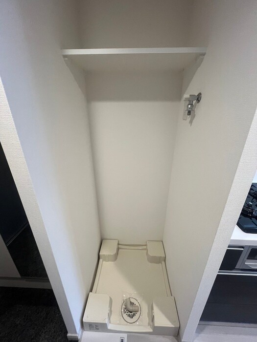 物件内観写真17　(洗濯機置場)