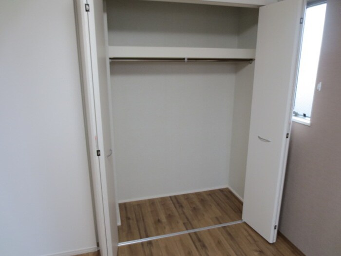 物件内観写真11　(収納)