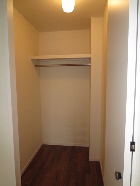 物件内観写真10　(収納)