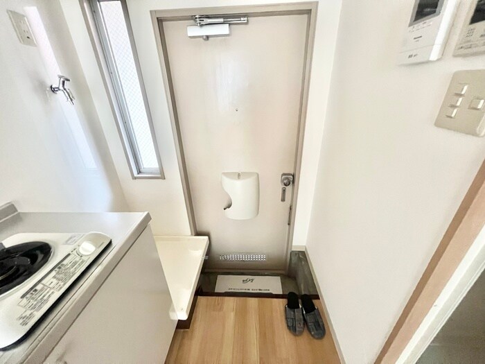 物件内観写真19　(玄関)