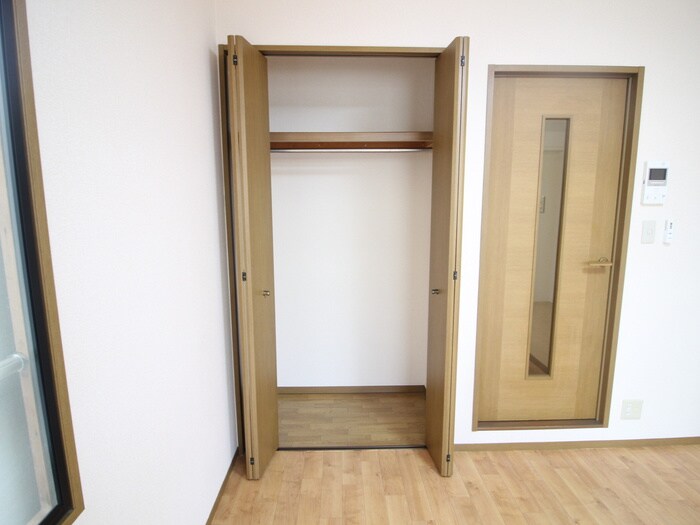 物件内観写真13　(収納)