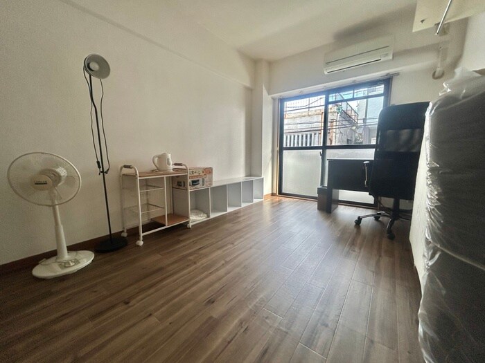 物件内観写真10　(居室)