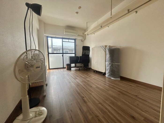 物件内観写真11　(居室)