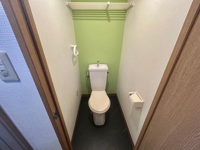 物件内観写真17　(トイレ)
