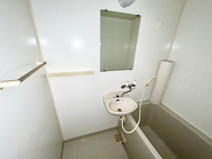 物件内観写真11　(洗面)