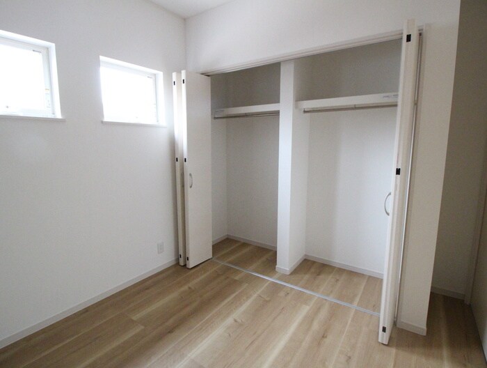 物件内観写真10　(収納)