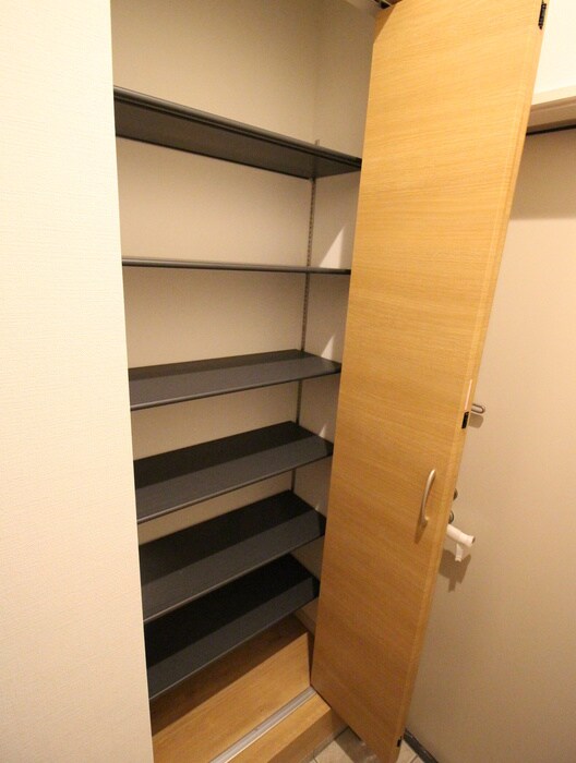 物件内観写真13　(靴箱)