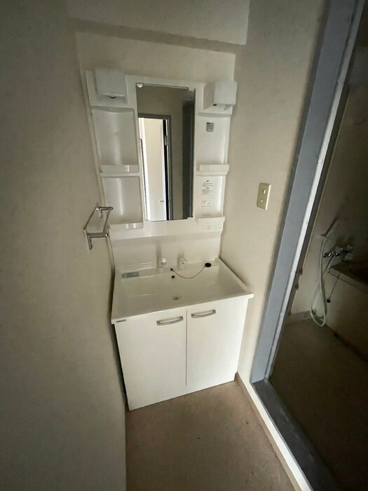 物件内観写真10　(洗面)