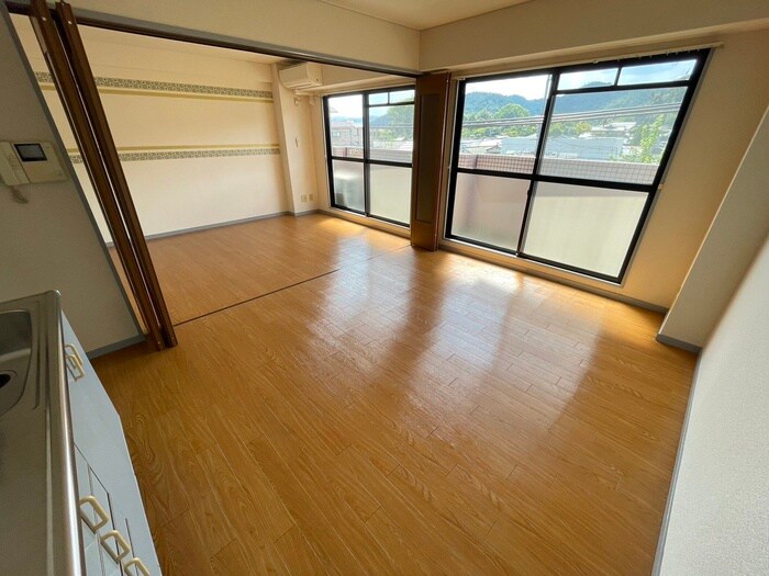 物件内観写真13　(居室)