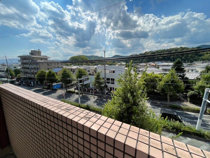 物件内観写真18　(室内からの展望)