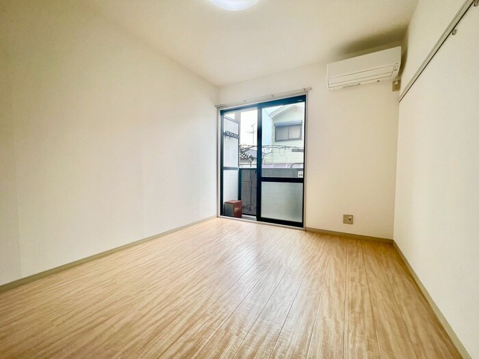 物件内観写真8　(居室)