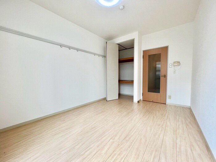 物件内観写真10　(居室)