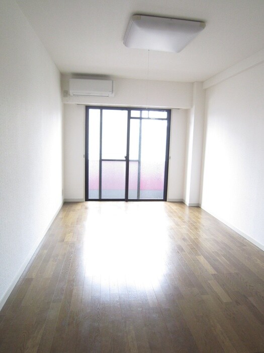 物件内観写真13　(居室)