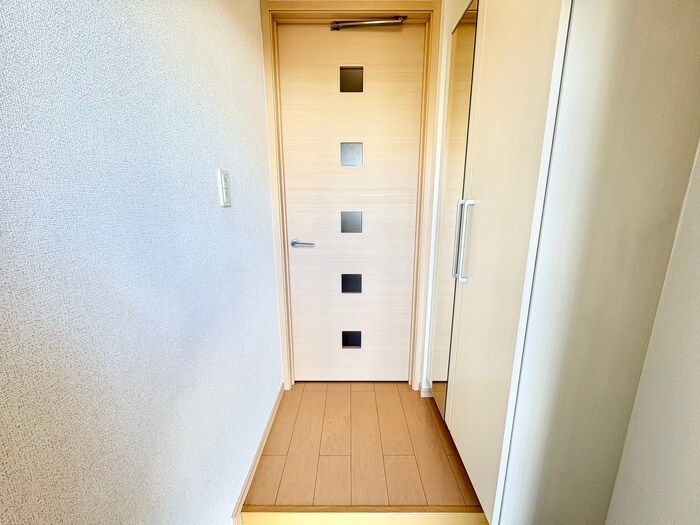 物件内観写真21　(廊下)