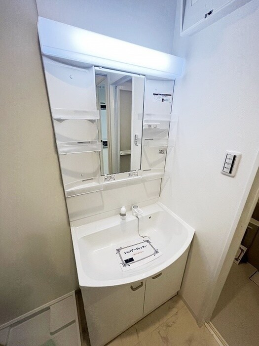 物件内観写真4　(洗面)