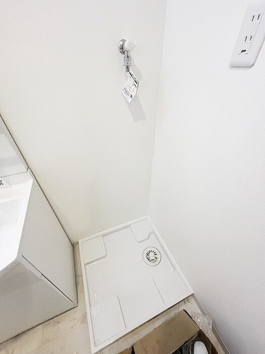 物件内観写真8　(洗濯機置場)