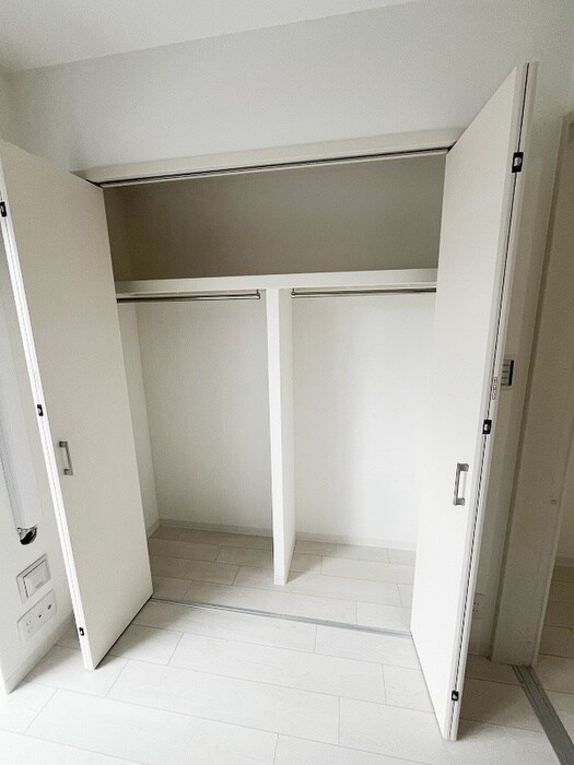 物件内観写真12　(収納)