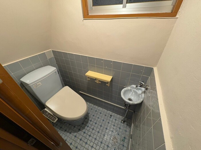 物件内観写真6　(トイレ)