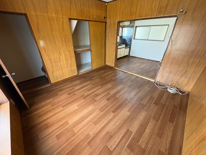 物件内観写真9　(居室)