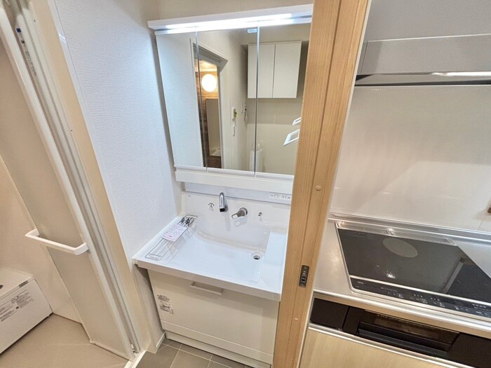 物件内観写真11　(洗面)