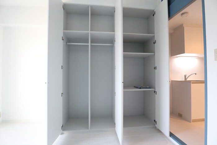 物件内観写真12　(収納)