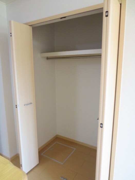 物件内観写真9　(収納)