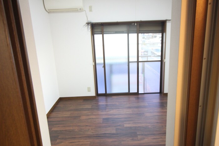 物件内観写真11　(居室)