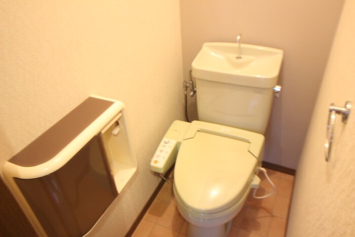 物件内観写真15　(トイレ)