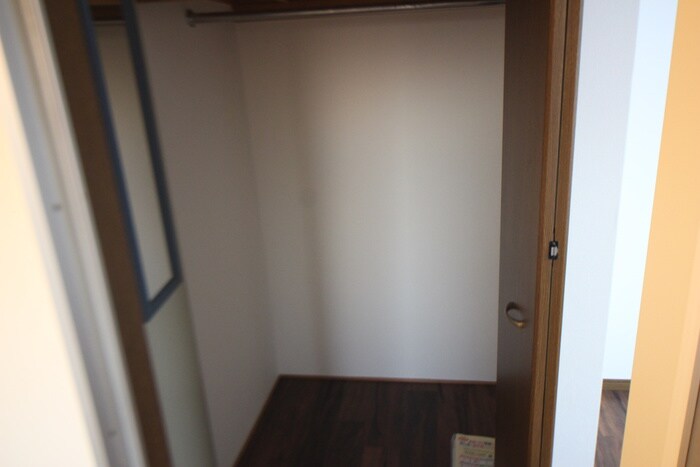 物件内観写真18　(収納)