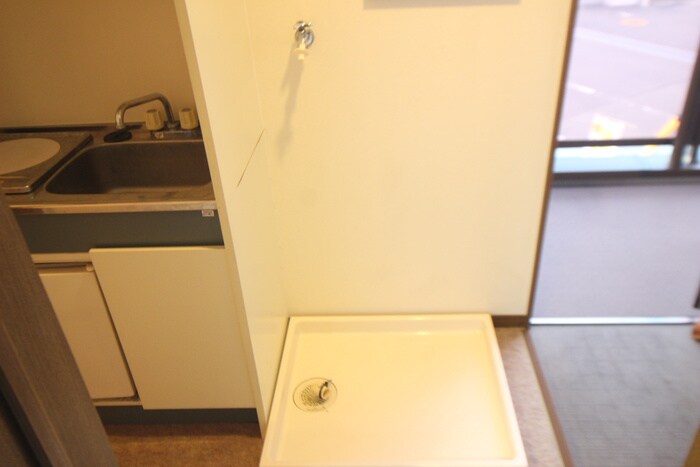 物件内観写真21　(洗濯機置場)