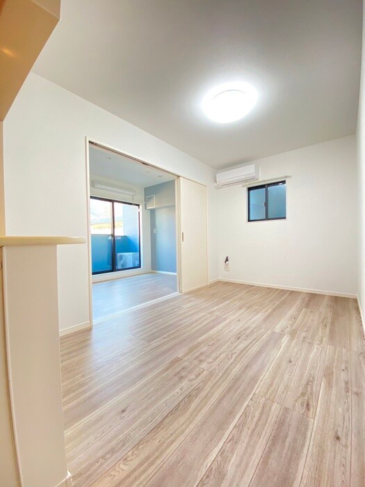 物件内観写真8　(居室)